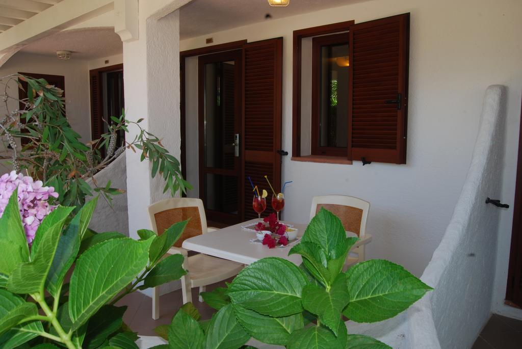 באיה סרדיניה Hotel Mon Repos חדר תמונה
