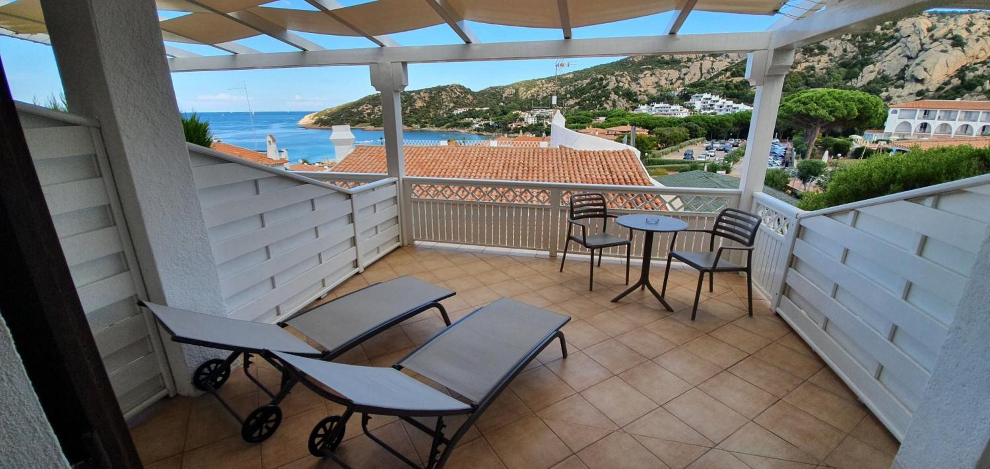 באיה סרדיניה Hotel Mon Repos מראה חיצוני תמונה
