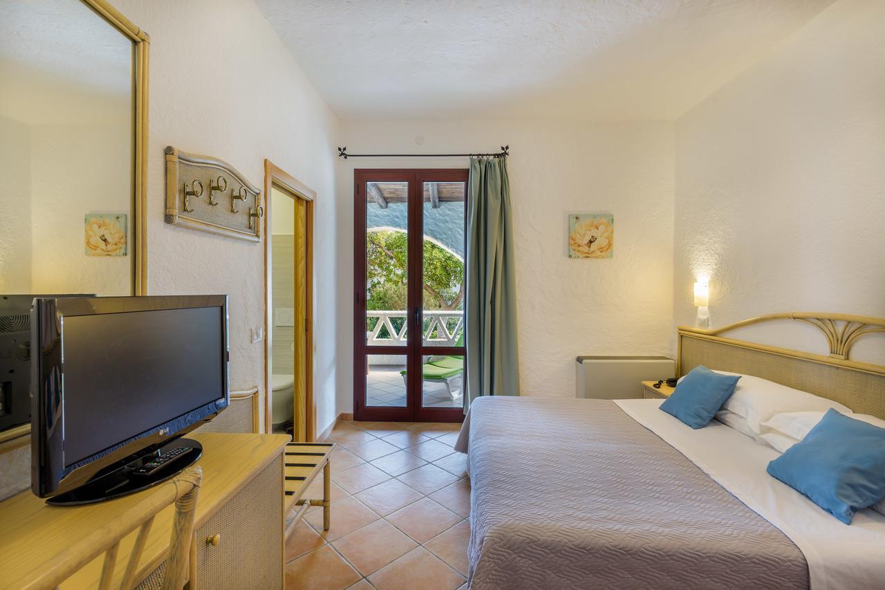 באיה סרדיניה Hotel Mon Repos מראה חיצוני תמונה
