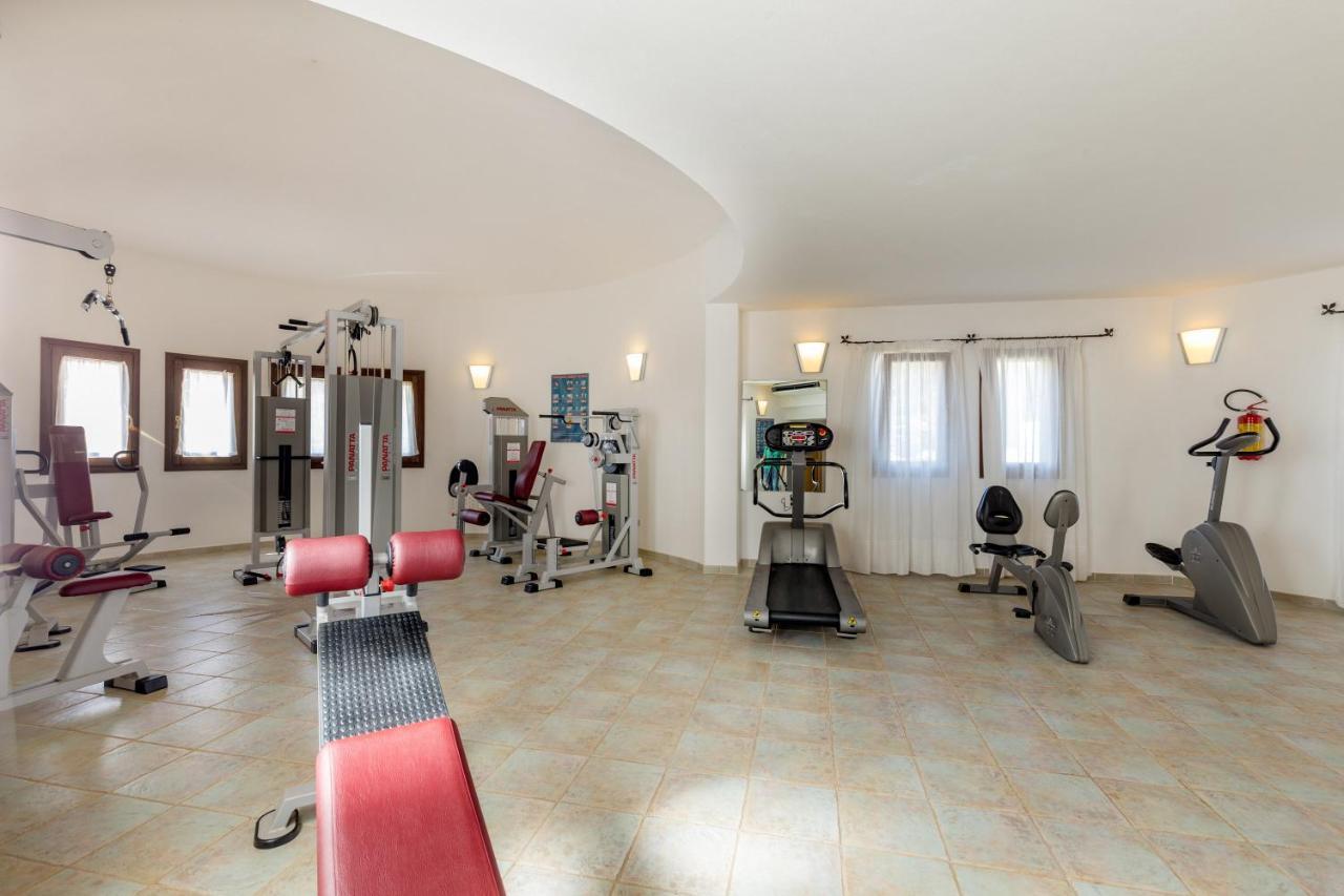 באיה סרדיניה Hotel Mon Repos מראה חיצוני תמונה